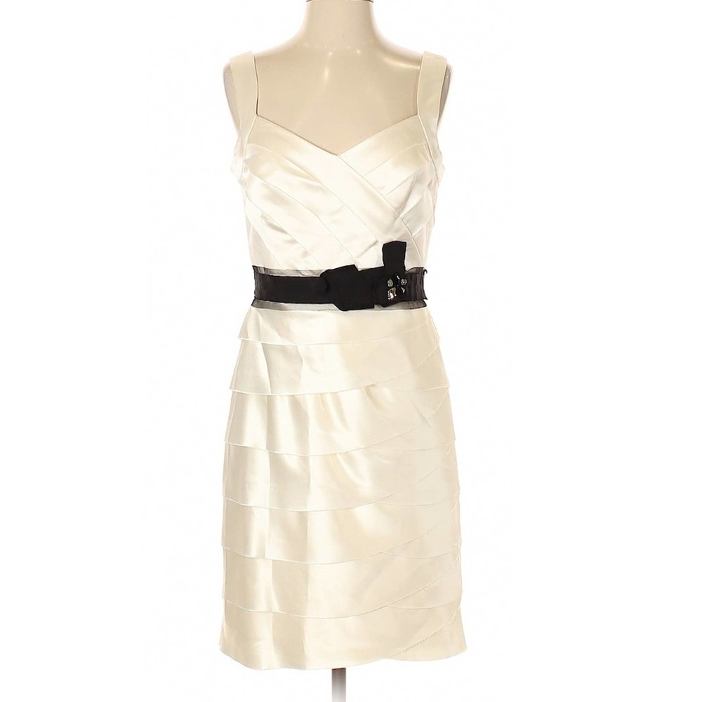 Max & Cleo Ivory Sweetheart Ruched Cocktail Dress w/ Black Belt Size 8 NWT